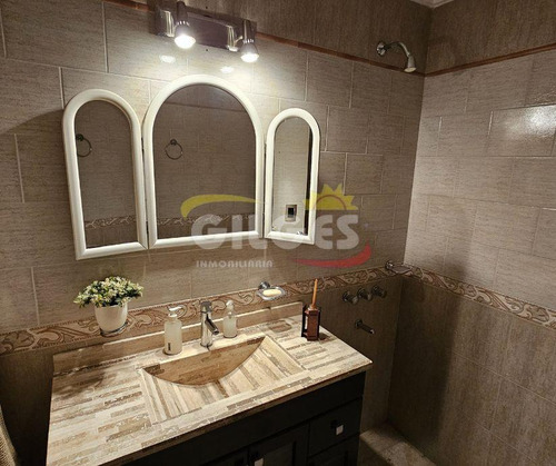Venta Excelente Chalet 7 Amb. L. Del Mirador Apto Crédito