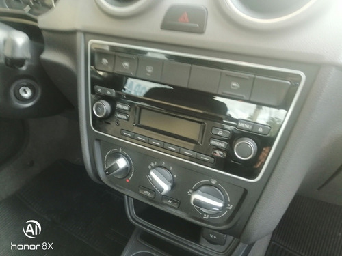Volkswagen Voyage 1.6 Vht Comfortline Total Flex I-motion 4p