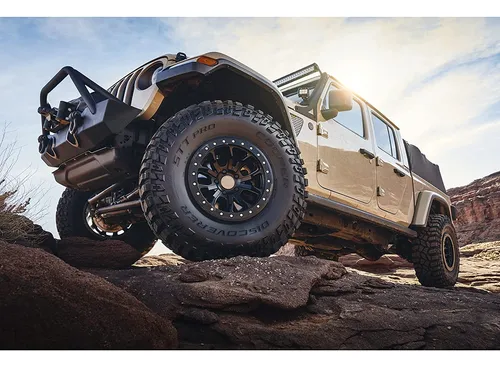 Llanta Cooper 37x13.5 R17 Discoverer Stt Pro
