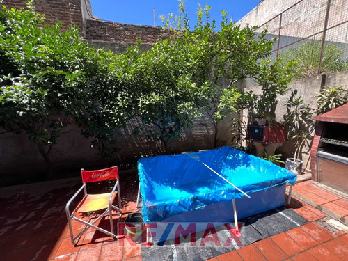 Venta Ph 4 Amb C/ Cochera Y Patio - Villa Crespo