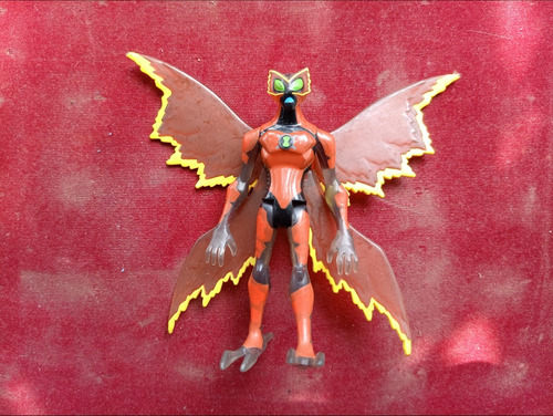Ben 10 Ultimate ( Alien Big Chill ) Bandai ( 2008 ) \(^o^)/ (Usado)