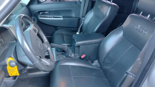 Imagen 8 de 16 de Jeep Cherokee 3.7 Limited Atx 4x4 Gris Año 2010- Tute Cars G