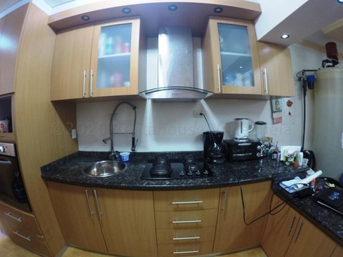 Imagen 5 de 13 de Apto En Venta 22-16523 Daisbelis Tarazona 0424-2925931