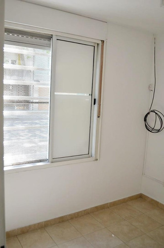 Imagen 12 de 18 de Departamento 1 Dormitorio - Planta Baja - Abasto