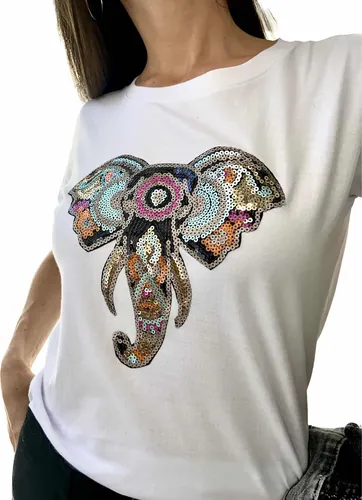 Remeras con apliques de lentejuelas hotsell