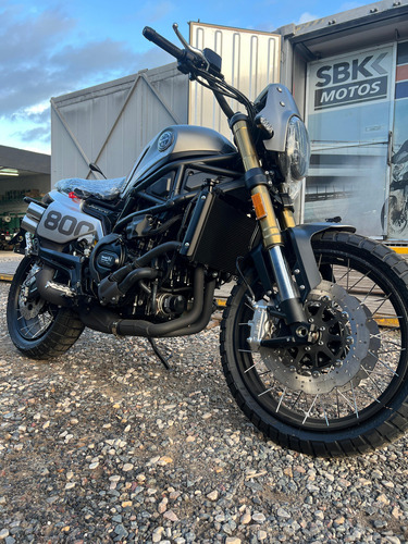 Benelli Leoncino 800 Trail