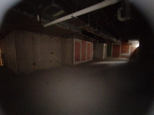 Increíble Local Comercial De 974m2 En Arriendo En Vitacura.