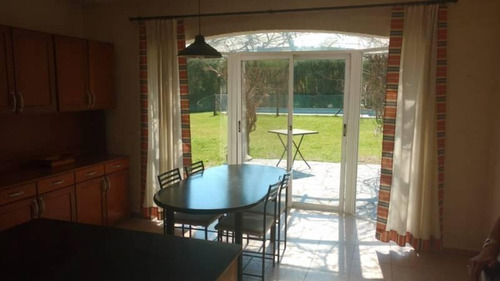 Imagen 14 de 15 de Venta Casa Estilo Clasica 3 Dormitorios Santa Maria De Tigre