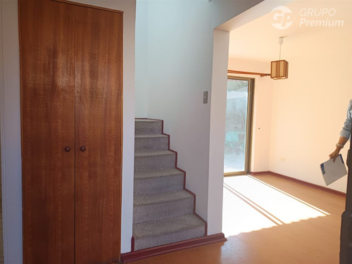Amplia Casa En Venta De 5 Dorm. En La Serena, El Mllagro