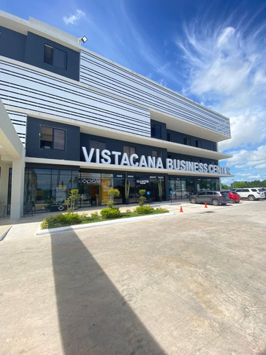 Locales En Vista Cana Bussines Center Segundo Nivel Uno De 39 Y Otro De 45 Metros