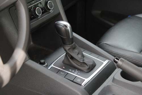 Imagen 7 de 10 de Volkswagen Amarok 2016 2.0 Cd Tdi 180cv 4x4 Trendline At