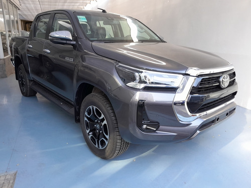 Toyota Hilux 2.8 Cd Srx 177cv 4x2 At