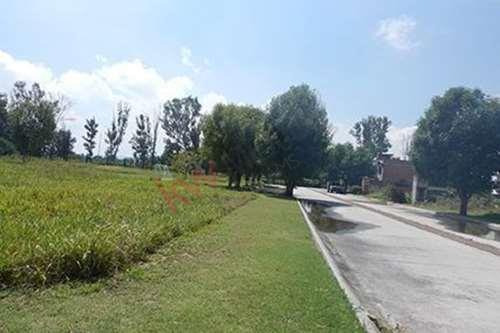 Terreno En Venta / Fraccionamiento Campestre Los Cántaros Gto. / Cercano Al Libramiento Sur-pte ...