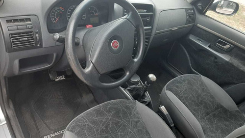 Fiat Palio 1.4 Attractive 2011