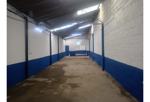 Bodega De 320 M2 En Arriendo, Prado Veraniego