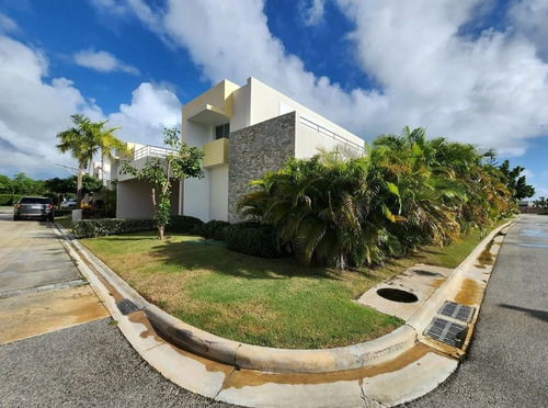 Vendo Villa Espectacular Lista Para Entrega En Punta Cana