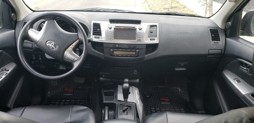 Toyota Hilux 3.0 Cd Srv Cuero 171cv 4x4 - E4 2015
