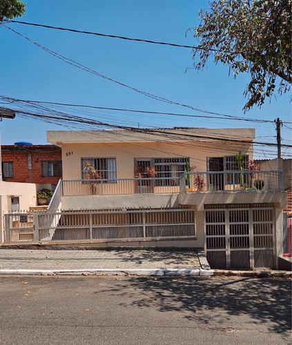 Terreno Com 2 Casas Individuais Ótima Localização