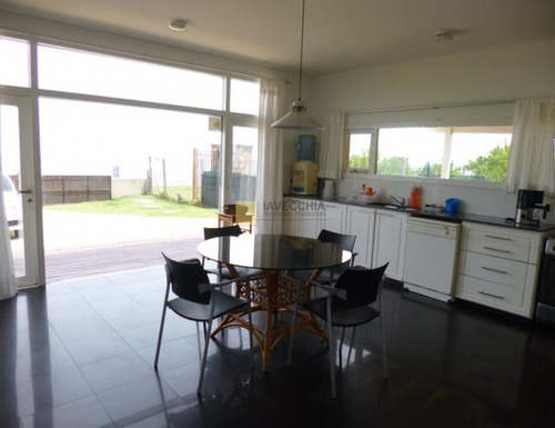 Imagen 26 de 30 de Venta De Casa De 4 Dormitorios En Pinares