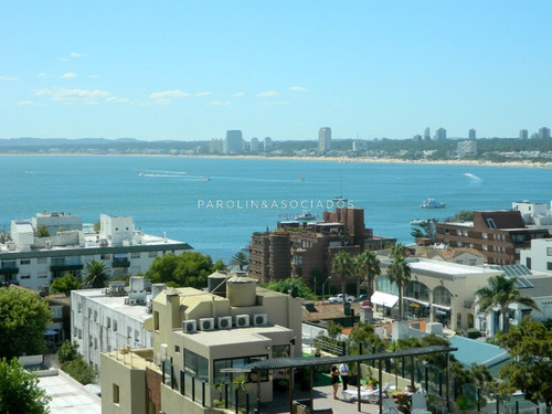 Apartamento En Peninsula - Punta Del Este- Ref: 1209