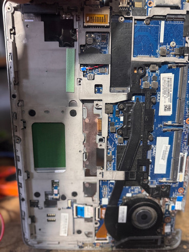 Placa Hp Elitebook 840 G3 Proces I5 De 6a Laps 14 Y 15.6 Verde Oscuro (Usado)