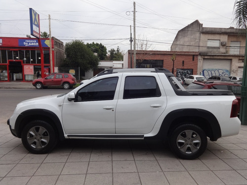 Imagen 4 de 15 de Renault Duster Oroch Outsider Plus 2.0 { 1er Dueño }