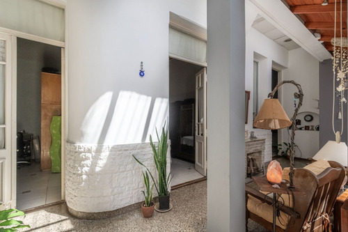 Ph - 4 Ambientes En Venta - Patio Y Terraza - Impecable.-