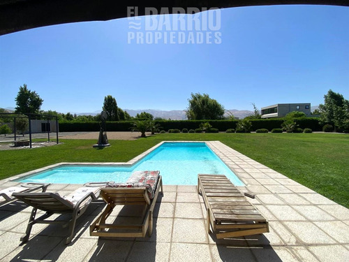 Linda Casa Moderna Condominio Exclusivo, Chicureo