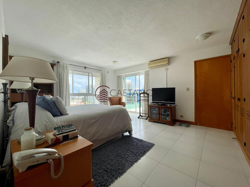 Excepcional Penthouse En Primera Linea De La Brava!- Ref: 2528