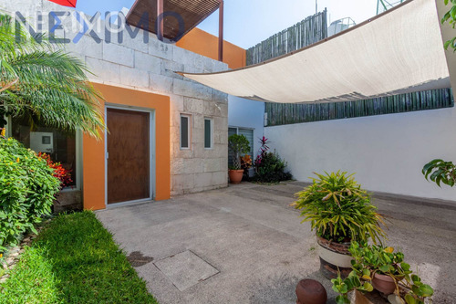 Imagen 3 de 30 de Casa En Venta En Colonia Volcanes En Cuernavaca, Morelos.
