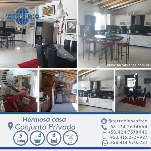 Imagen 1 de 14 de Hermosa Casa De Dos Niveles En Conjunto Privado
