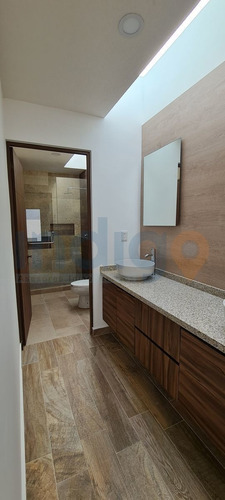 Casa En Venta En Zibata (acacia) Finos Acabados Oportunid