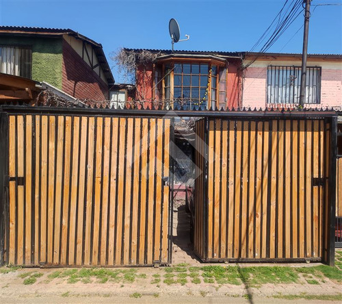 Casa En Venta De 3 Dorm. En Puente Alto