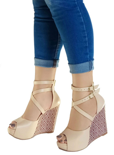 Imagem 2 de 6 de Sandália Anabela Plataforma Bellatotti Croce Beige Due