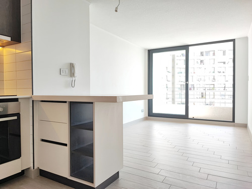 Edificio Av. Irarrázaval (1 Est. 1 Bod.) Vista Poniente Pi