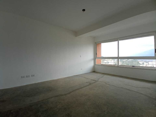Imagen 14 de 20 de Se Vende Apartamento Ph Triplex De 334 M2 4h/4b/3p En Lomas Del Sol