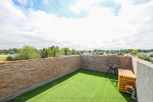 Imagen 29 de 30 de Departamento De 2 Dormitorios En Venta - Duplex - Tierra Nueva - Fisherton