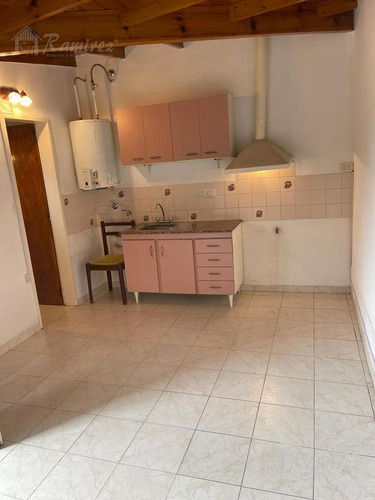 Casa Alpina En Venta - General Rodriguez Centro