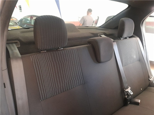 Imagem 10 de 14 de Renault Logan 1.0 12v Sce Flex Life Manual