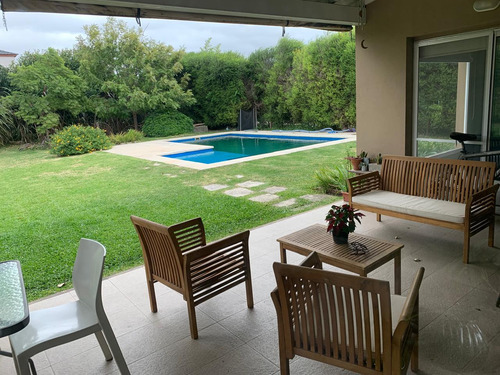 Venta Casa El Recodo Lote Central