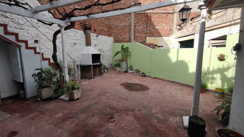 Casa Con Local En Venta