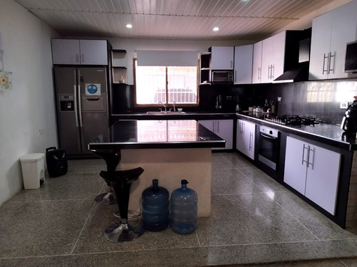 Amplia Casa En Ciudad Alianza, Guacara Yc