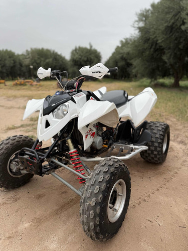 Cuatriciclo Polaris Outlaw 525