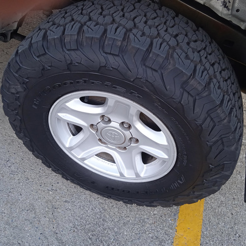 Toyota Merú 2.7