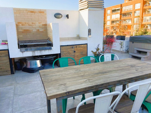 Terraza Y Quincho En Azotea, Estar Fam, Pasos De Portal, N/o
