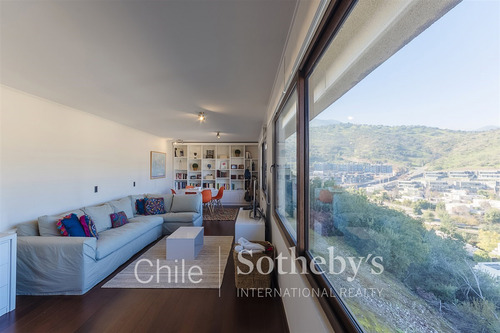 Casa En Venta De 3 Dorm. En Lo Barnechea
