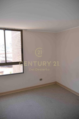 Departamento En Venta, Avenida Cerro Paranal. Sector Sur.