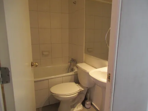 3 Dormitorios, 2 Baños, Prox Metro Hospitales