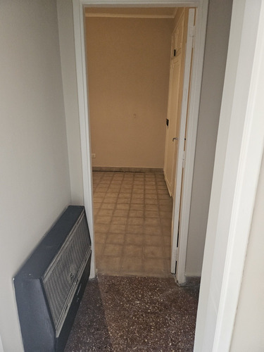 Solo Venta. Casa 4 Ambientes Con Quincho Y Parque