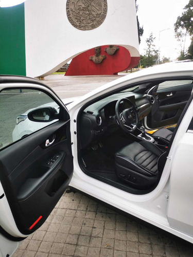 Kia Forte 2.0 Hb Gt Line At